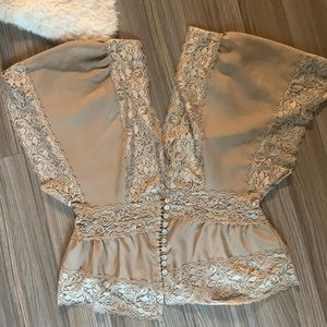 Lace boho cropped corset style button top